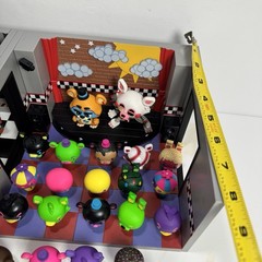Five Nights at Freddy’s FNAF Figure Lot Diorama & Mini Figures Bundle Toy Set