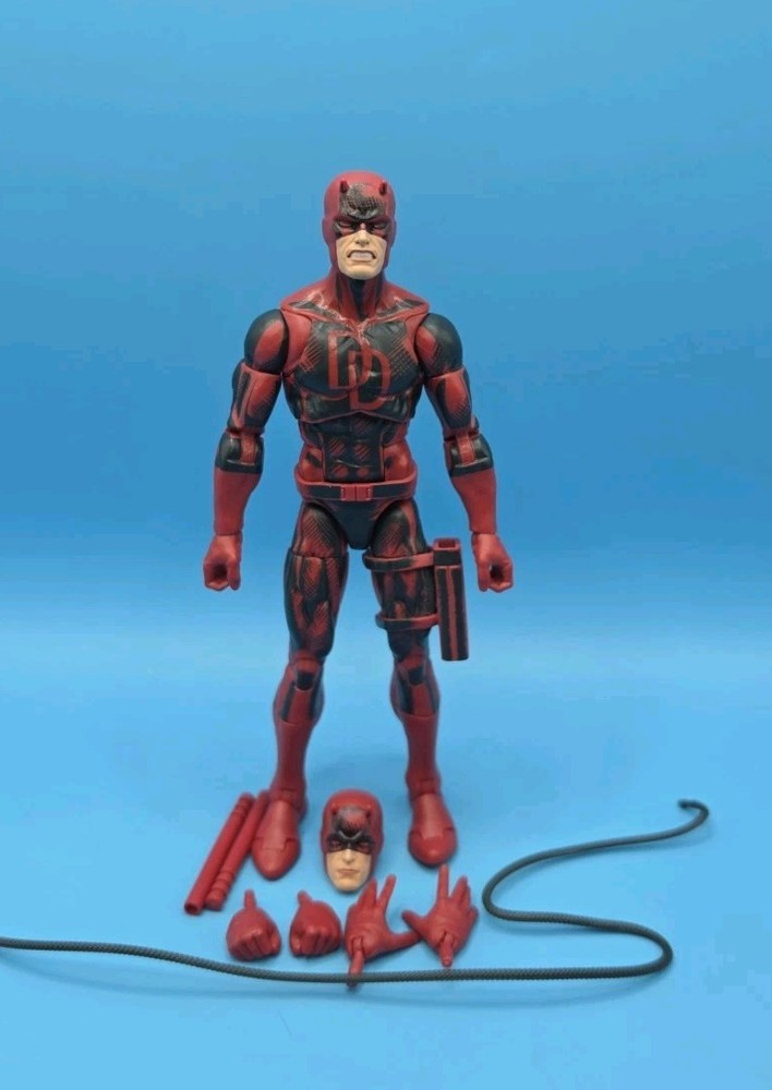 Marvel Legends Daredevil VHS Series (Cell Shaded) 6″ Action Figure Complete