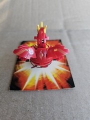 Bakugan Neo Dragonoid Red Pyrus 580G New Vestroia Battle Brawlers w/ GATES&CARDS
