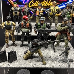 Chap-Mei Lot of 9 Soldiers with Tactical Weapons and Accessories Set