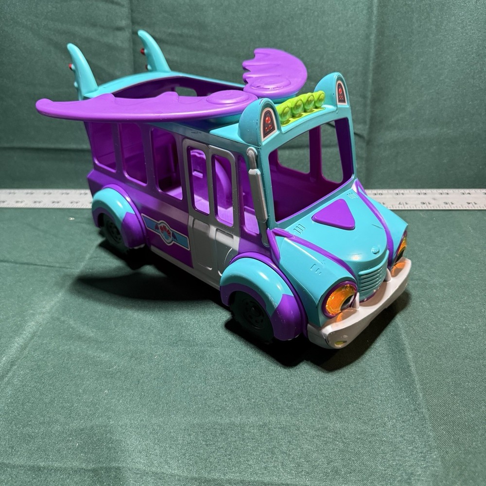 2018 Hasbro Netflix Super Monsters Franky Working School Bus – Ships free!