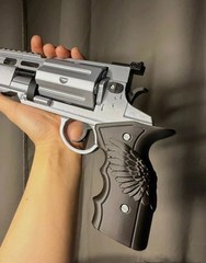 Resident Evil 9 Requiem 2026-Leon s Revolver Requiem 1:1 Prop Cylinder Works