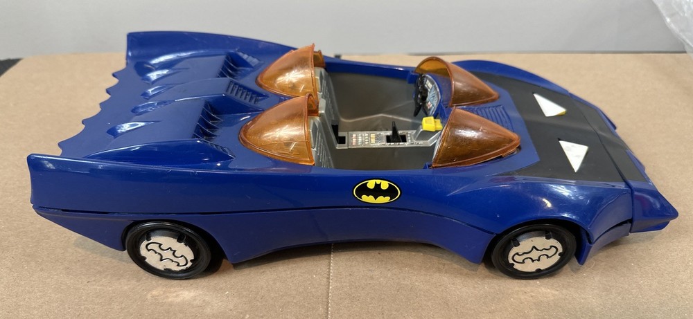 1984 Kenner Super Powers Batmobile Complete Action *See Description*