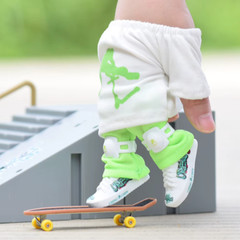 Finger Board Skateboard Set With Pants and Shoes
