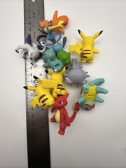 Pokemon Nintendo Tomy 12 Figures LOT Ash Ketchum Charmander Pikachu Hawlucha Etc