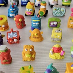 Trash Pack Trashies Moose Lot of 67 Mini Figures Toy Mixed Series