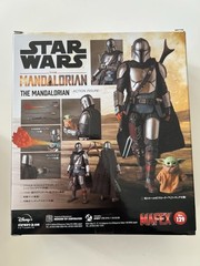 MAFEX No.129 THE MANDALORIAN Ver 1.0 Figure – AUTHENTIC, MINT, COMPLETE!