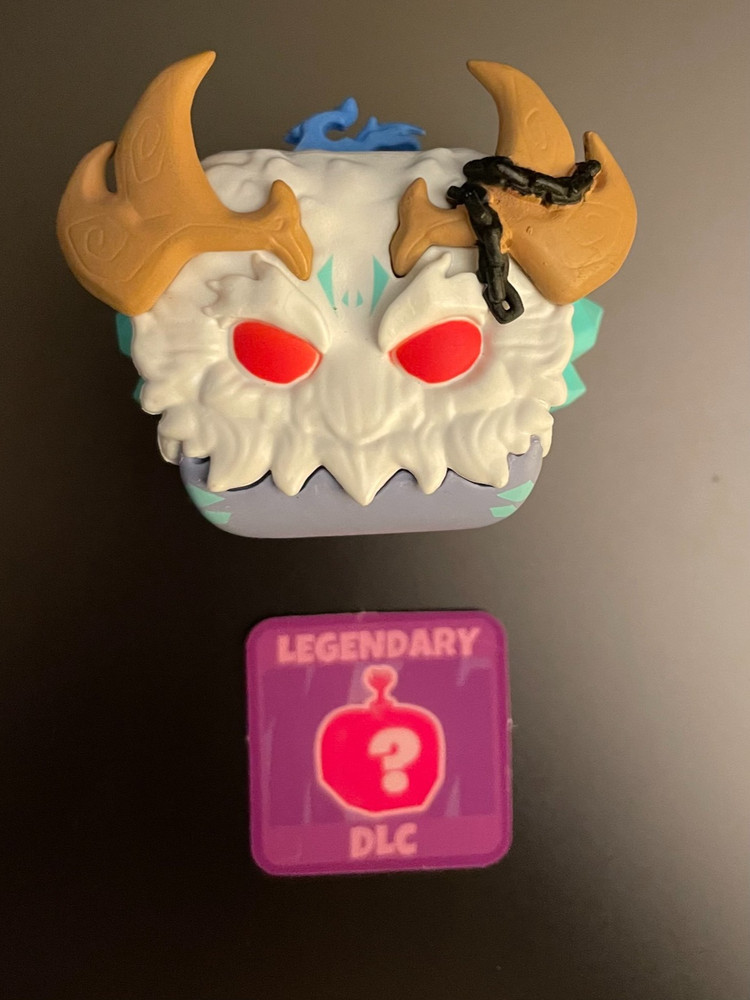 Blox Fruits Series 3 YETI Figure Toy w/ Fruit Box LEGENDARY DLC Code (Unused)