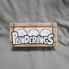 Grey Hatchling Crate – Plunderlings Action Figure Pack