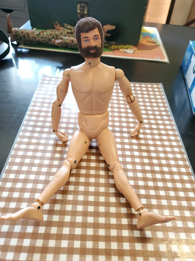 PREOWNED 1964 PATENT PENDING GI JOE DOLL – FULLY JOINTED BROWN HAIR