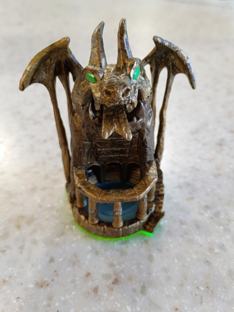SKYLANDERS DRAGONS PEAK SPYRO’S ADVENTURE 2014 FIGURE FIGURINE MODEL