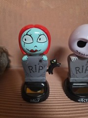 Disney Jack And Sally Solar Bobble Head The Nightmare Before Christmas Set Of 2