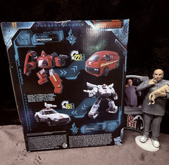Hasbro Transformers Earthrise War for Cybertron WFC-E31 Ironhide and Prowl MISB
