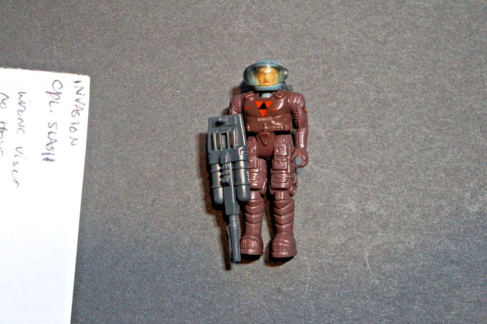 Starcom Invasion Cpl. Slash wrong visor no hose Coleco 1986 READ!