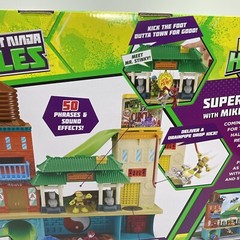 2014 HALF SHELL HEROES SUPER SEWER HQ w MIKEY & SPLINTER Ninja Turtles BRAND NEW