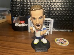 ZURU FIFA World Cup Soccer Figure Ballers Harry Kane England Rare Football 2026
