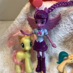 Various My Little Pony Toy Figure LOT Vintage & New Generation Over 25 Pony Lot