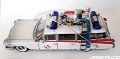 Plasma Series 1:18 scale Ecto-1 car Ghostbusters Afterlife Hasbro 3.75” Figures