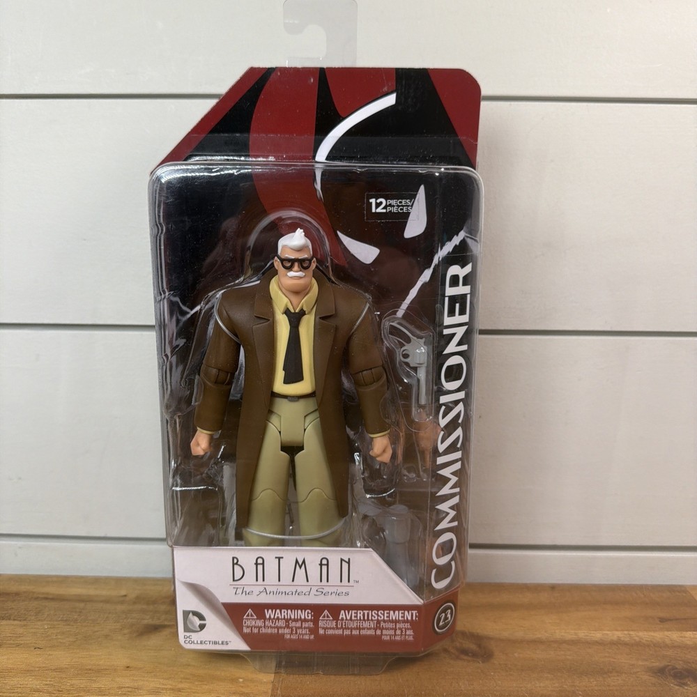 DC Collectibles Batman The Animated Series #23 Commissioner Gordon Ships Fast!