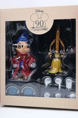 Herocross Disney Sorcerer Mickey and the Magic Broom Hybrid Metal Figuration 009