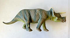 VINTAGE Kenner Jurassic Park JP08 Dino Damage Triceratops with Wound Cover 1993