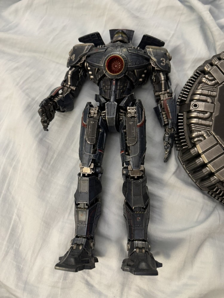 Infinity Studio Pacific Rim Gipsy Danger Diecast 30cm Articulated Figure