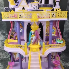 Hasbro My Little Pony Cutie Mark Magic Canterlot Castle Playset 2015 + Celestia