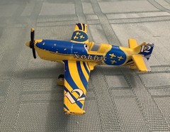 Disney Pixar Planes Diecast Gunnar Nordic 12 & Ishani Indian Racer #6