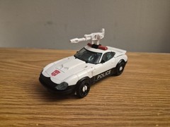 Transformers War For Cybertron Earthrise Deluxe Class Prowl (Used) (Complete)