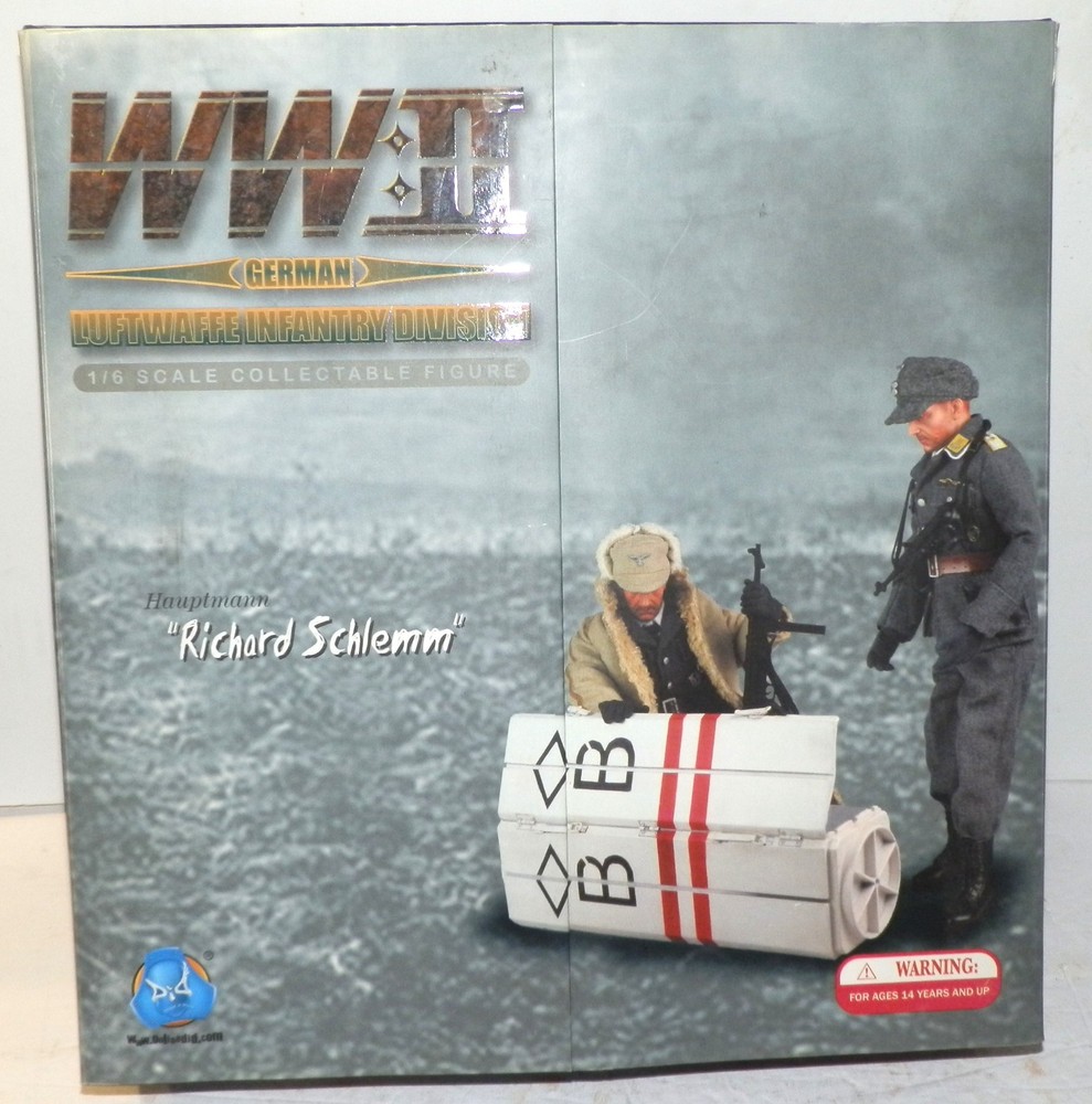 DID Corporation WWII German Luftwaffe Richard Schlemm 1:6 Action Figure Boxed