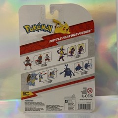 Pokémon Heracross Battle Feature Figure 4.5 Inch Deluxe Action Figure Jazwares