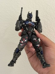 Kaiyodo Revoltech Amazing Yamaguchi Arkham Knight Ver.1.5 Batman Figure +Pistol
