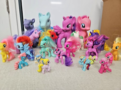 My Little Ponies & Reg Ponies Toys Figures Multicolor Lot Various Sizes Pony