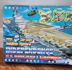 1998 RedBox Toys Independence U.S Aircraft Carrier Ship 31″, W/ 6 Die Cast Plane