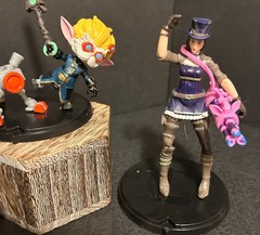 League of Legends Figure Lot Jinx Vi Caitlyn Ekko Heimerdinger Riot Arcane