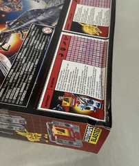 *CREASED BOX* Transformers Retro 40th Ann Autobot BLASTER & STEELJAW G1 Reissue