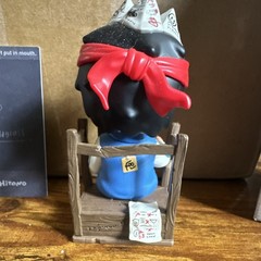 Hirono Takes Wildgrass Overload Figurine