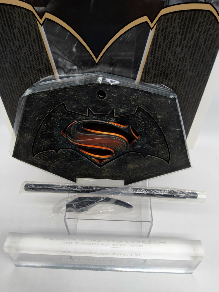 Hot Toys MMS342 E Batman vs Superman Dawn Justice 1/6 Figure’s Base Stand Only