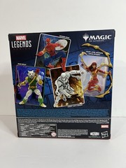 Marvel Legends Series Magic The Gathering Battle-Damaged Spider-Man