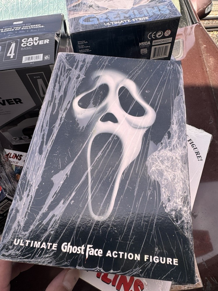 NECA Reel Toys Scream Ghostface Ultimate Ghost Face Action Figure