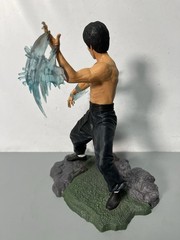 BRUCE LEE “Water” Gallery Diorama PVC statue Diamond Select CIB