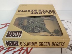 Vintage ACTION MAN The Soldiers US GREEN BERETS Uniform PALITOY in box