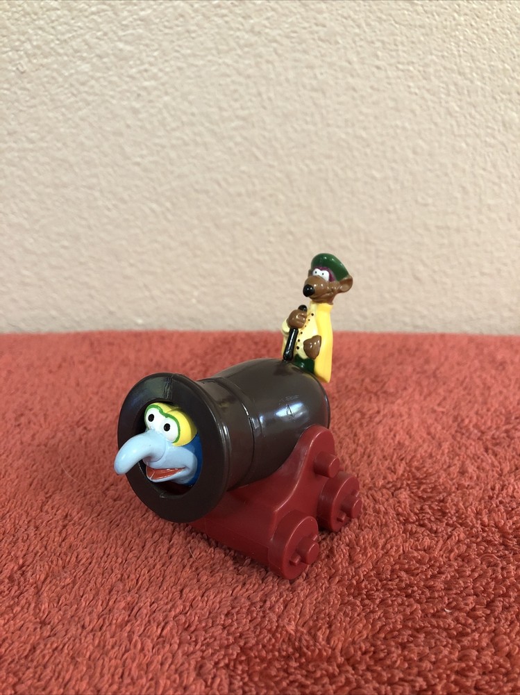 GONZO & RIZZO THE RAT Traction Car 1996 BK Muppets Treasure Island ( 1 Toy )