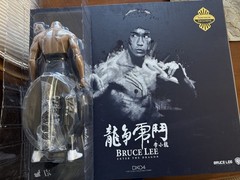 HotToys ENTER THE DRAGON Bruce Lee DX04 DX Exclusive + TTM Body 2 Bruce Lee Set!
