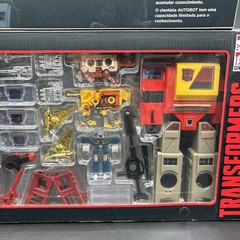 Transformers Platinum Edition Autobot Intel Ops G1 Blaster Perceptor Reissue New
