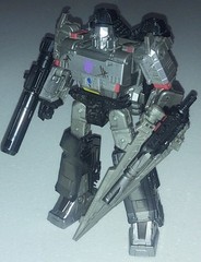 Transformers Netflix War For Cybertron MEGATRON Figure WFC generations