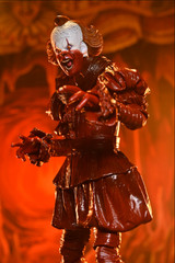 NECA 7″ Ultimate Blood/Bloody Pennywise Welcome To Derry Action Figure
