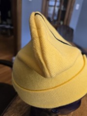 Robotech beanie max yellow one size excellent condition new without tags.