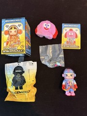 AUTHENTIC MEGA SPACE MOLLY 100% Jon Burgerman SERIES 4 CONFIRMED BLIND BOX NEW