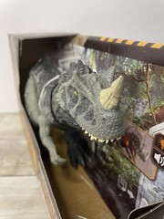 Jurassic World Survival Wild Roar Ceratosaurus Lights & Sounds Figure Mattel NEW